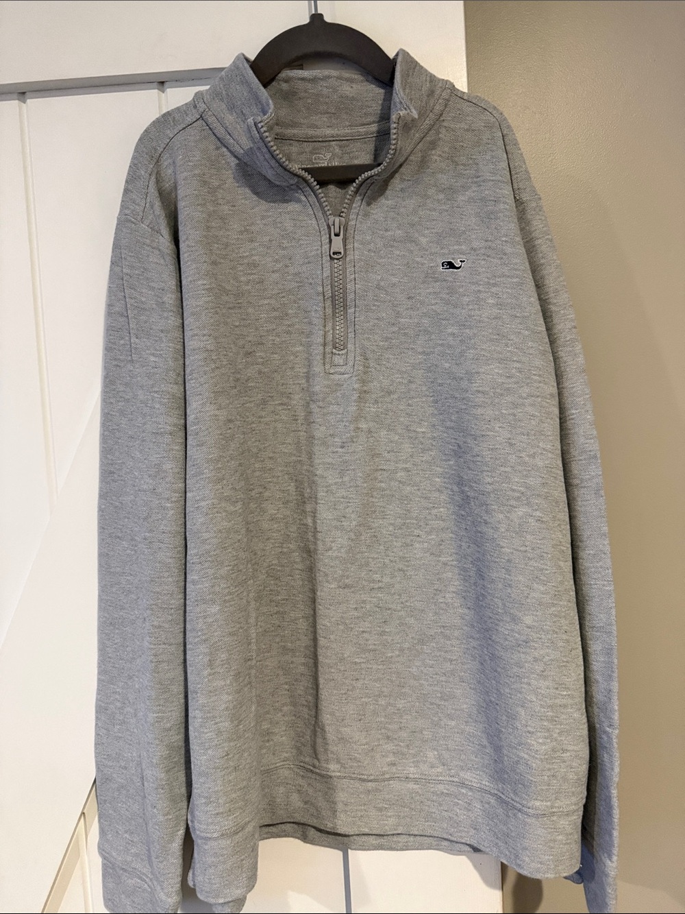 Vineyard Vines Men's Light Grey Quarter-Zip Pullover